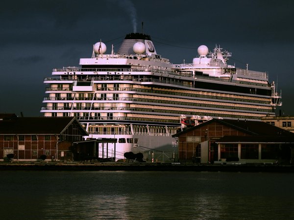 Полный анализ онлайн-казино: особенности, азартные игры, поддержка