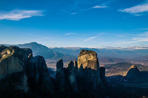 Can a stylish gaming platform like Liraspin casino redefine your online betting experience with its