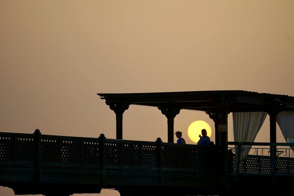 A trajetória imprevisível de uma bolinha através dos desafios traz surpresas emocionantes com plinko