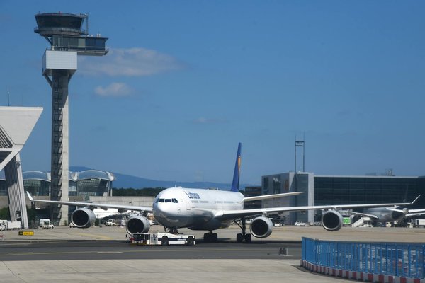 Onlayn qumar təşkil edənlərin qarşısını necə almaq olar? VİDEO